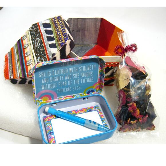 Keepsake Prayer Box for Mementos Photos Trinkets Jewelry Desk Items Potpourri - Picture 6 of 9